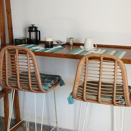 Παραθαλασσιο Στουντιο Μιχαλιας Sea View Studio Michalias Νουμερο 8 Agia Marina  Esterno foto