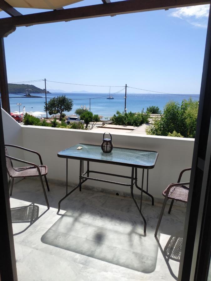 Παραθαλασσιο Στουντιο Μιχαλιας Sea View Studio Michalias Νουμερο 8 Agia Marina  Esterno foto
